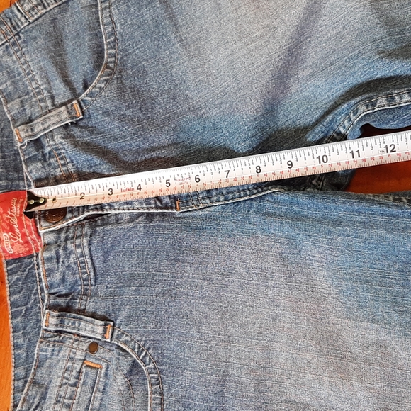 Levi Strauss signature stretch cropped jeans. - Picture 6 of 8
